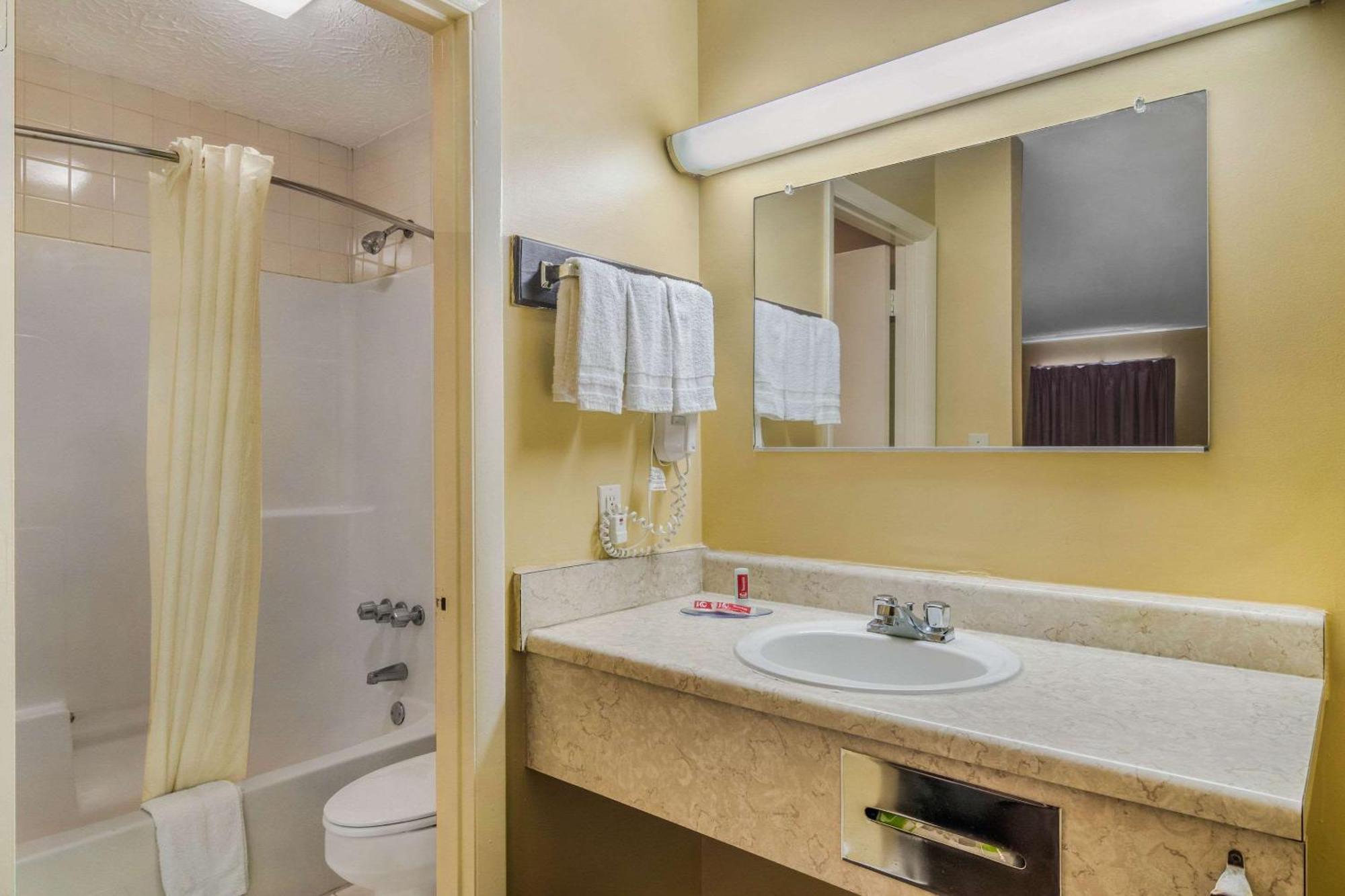 Econo Lodge Union City - Atlanta South エクステリア 写真